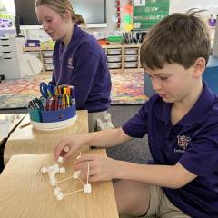 Middle Schoolers in Mrs. Lynn’s Intro to Engineering Class Inspire Little Engineers in PreK-2nd Grade